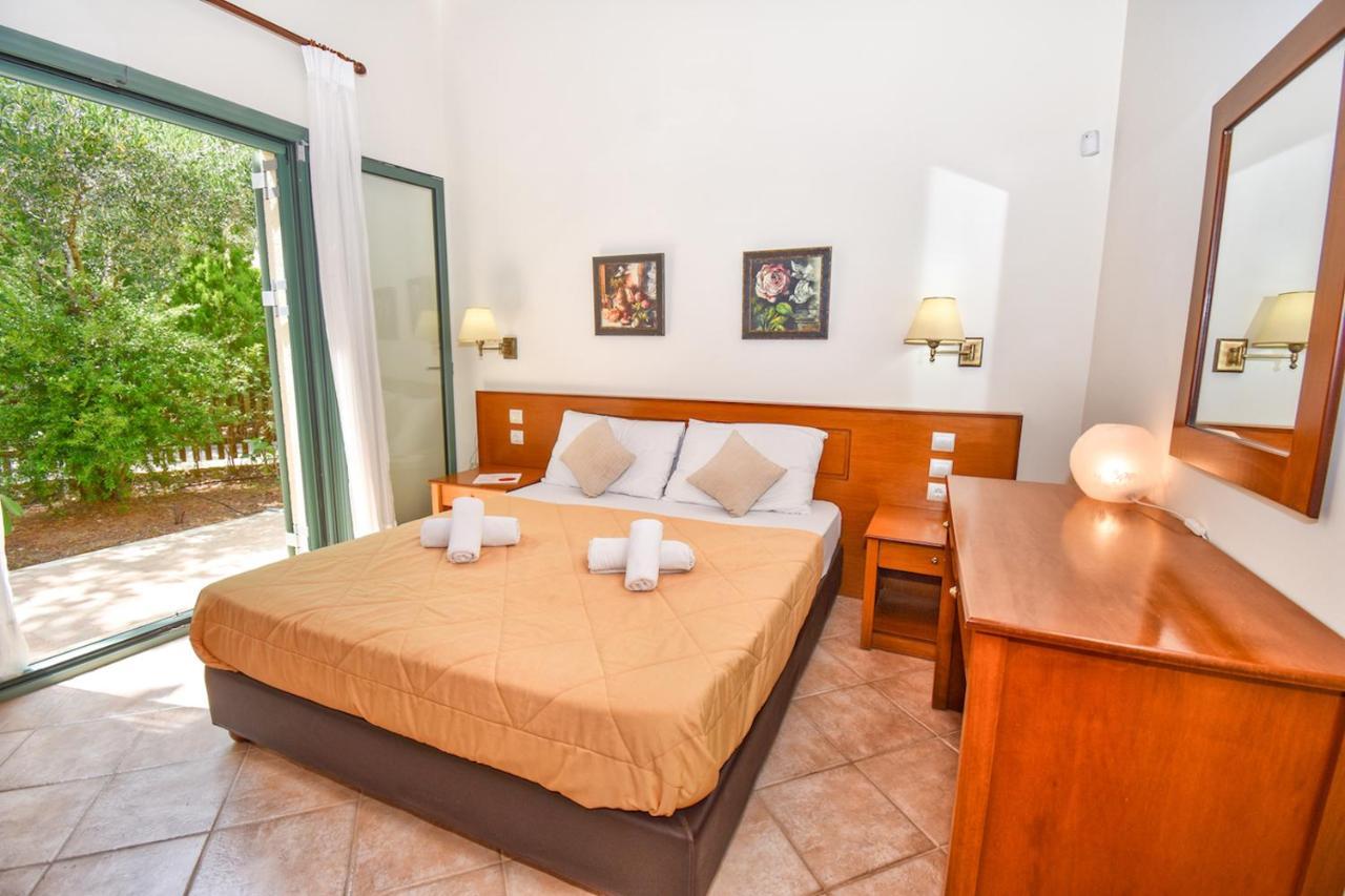 Corfu Resorts Villas Pelekas Bagian luar foto