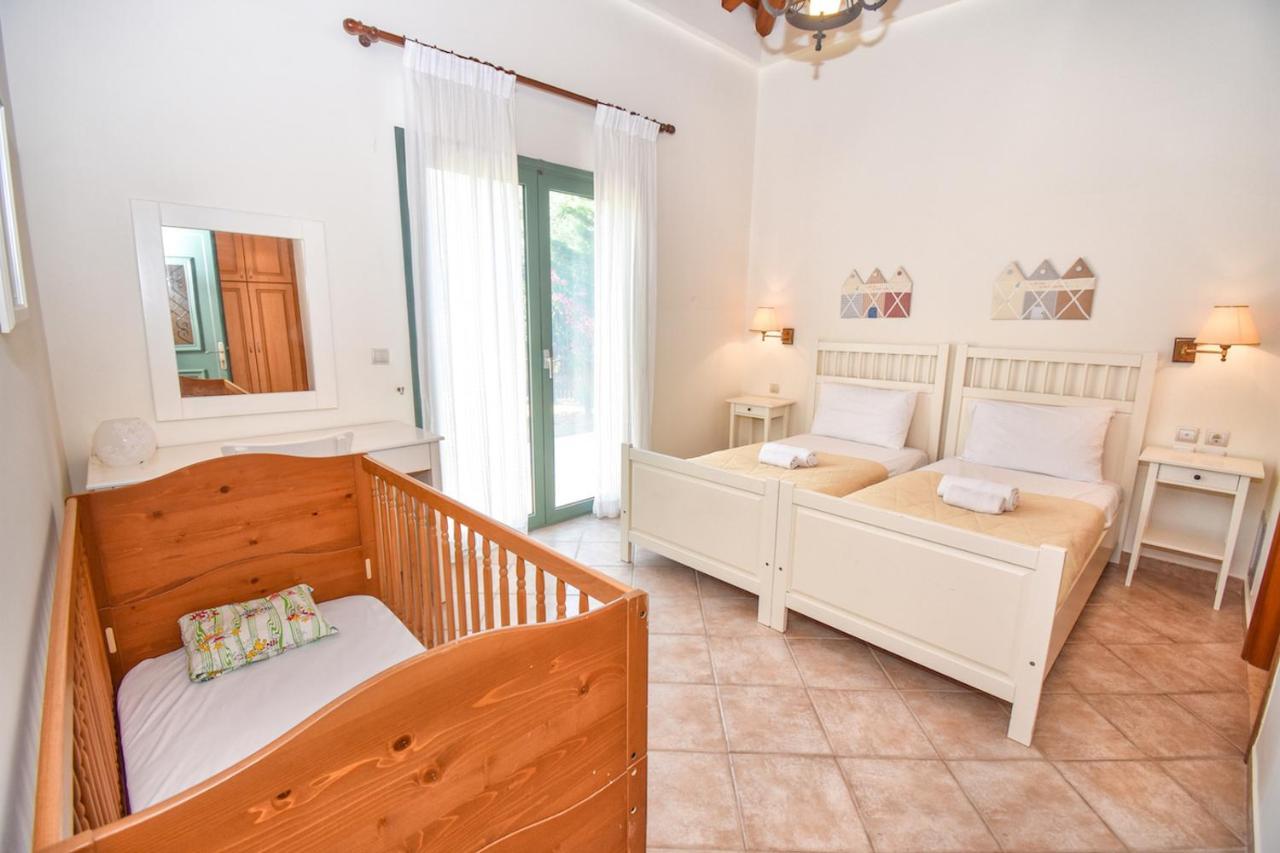 Corfu Resorts Villas Pelekas Bagian luar foto
