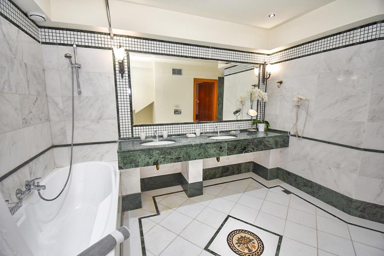 Corfu Resorts Villas Pelekas Bagian luar foto