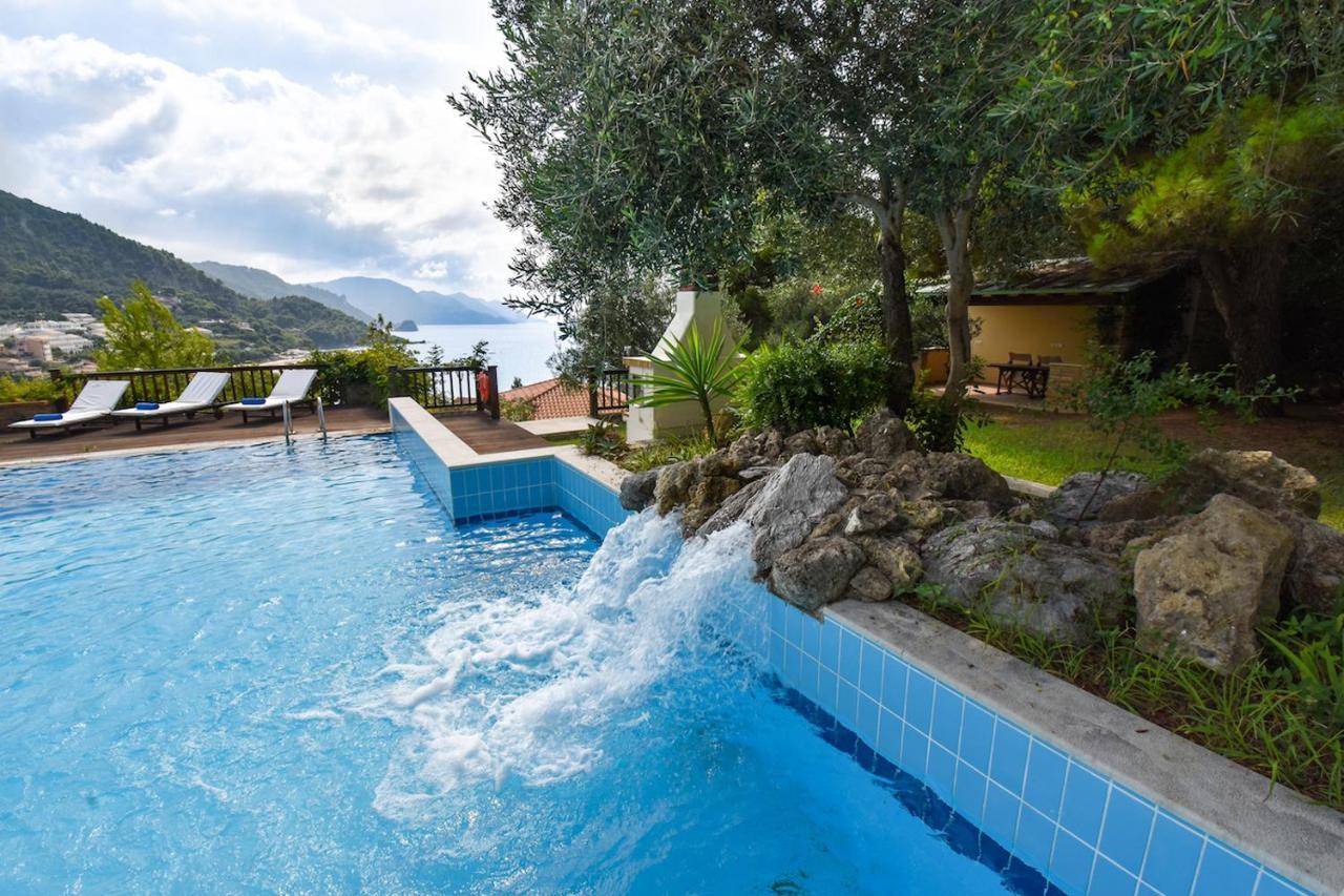 Corfu Resorts Villas Pelekas Bagian luar foto