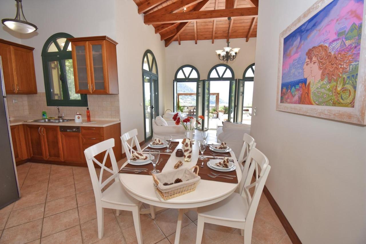 Corfu Resorts Villas Pelekas Bagian luar foto